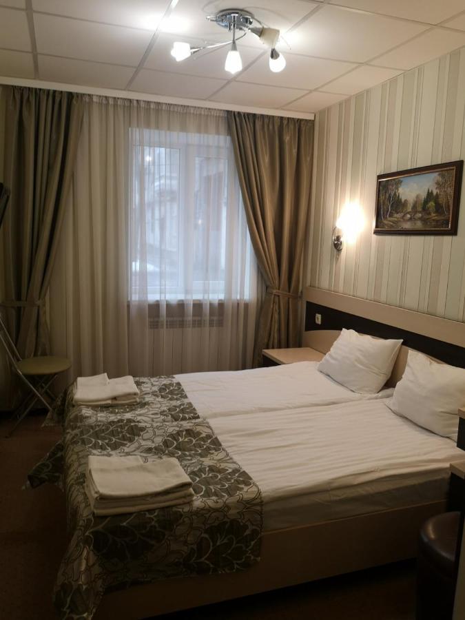 Hotel Voyage Charkiv Exteriör bild