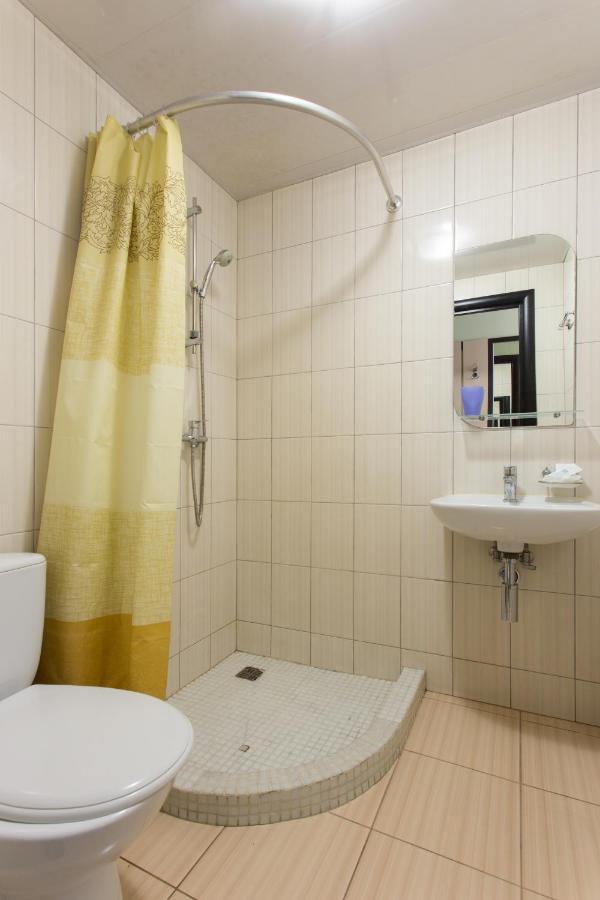 Hotel Voyage Charkiv Exteriör bild